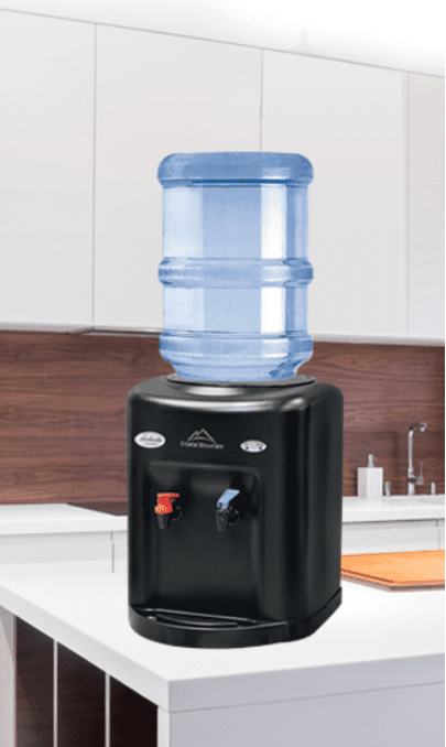 Small water dispenser